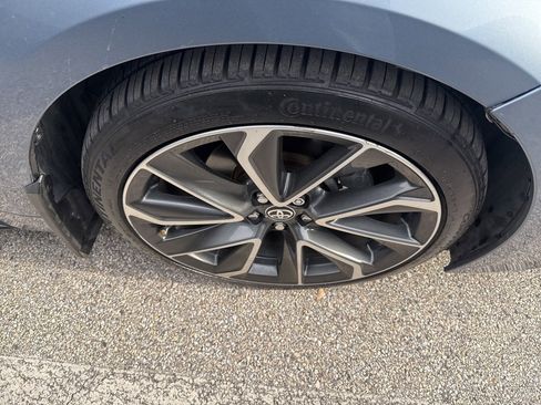 Used 2020 Toyota Corolla SE image 3