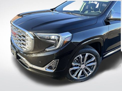 Used 2019 GMC Terrain Denali w/ Advanced Safety Package image 25