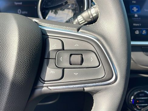 Used 2021 Buick Encore GX Select w/ Sport Touring Package image 23