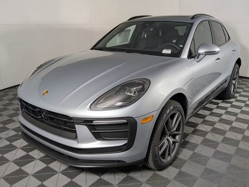 New 2026 Porsche Macan image 1