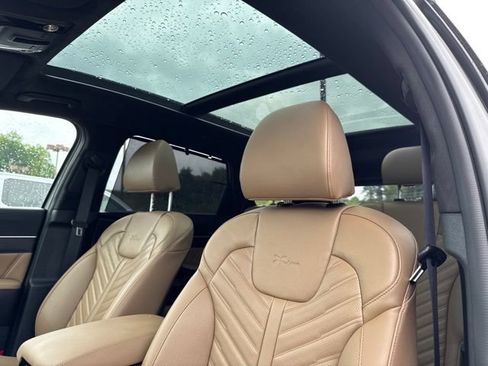 Used 2026 Kia Sorento SX Prestige w/ Olive Brown Leather Package AWD/4WD image 9