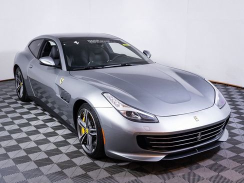 Certified 2018 Ferrari GTC4Lusso image 10