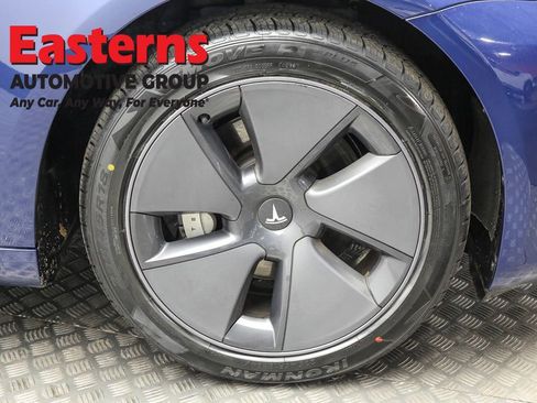 Used 2023 Tesla Model 3 Standard Range image 30