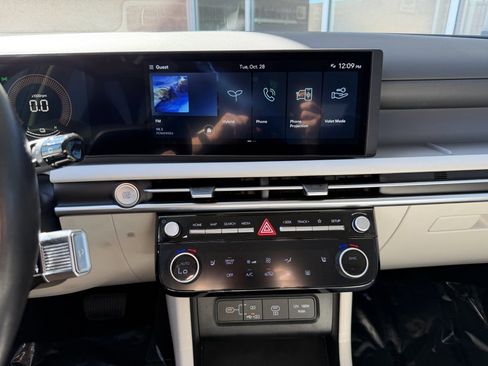 Used 2025 Hyundai Tucson Blue image 19