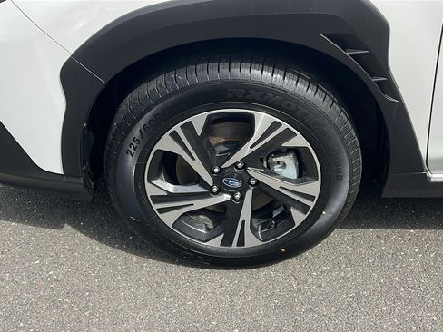 Certified 2025 Subaru Crosstrek 2.0i Premium AWD/4WD image 9