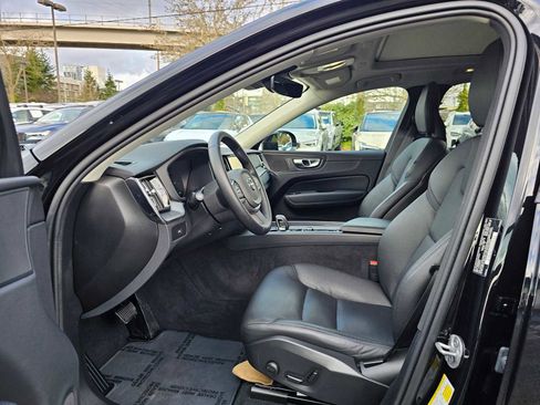 Used 2025 Volvo XC60 B5 Core w/ Climate Package image 25