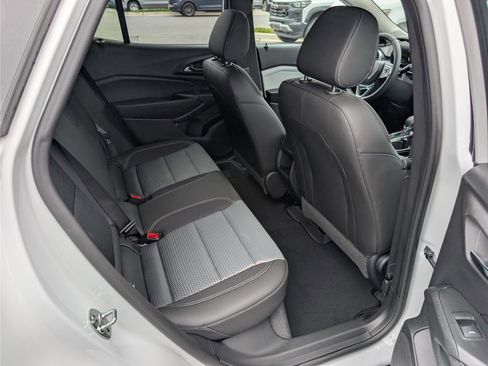 New 2026 Chevrolet Trax LT w/ Driver Confidence Package FWD image 7