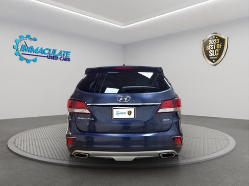 Used 2017 Hyundai Santa Fe SE image 4