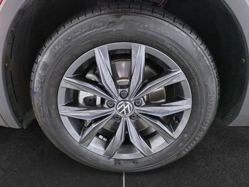 Certified 2023 Volkswagen Tiguan SE AWD/4WD image 9