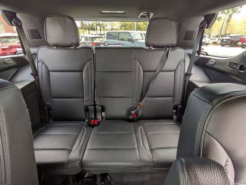 Used 2022 GMC Yukon Denali w/ Advanced Technology Package image 15