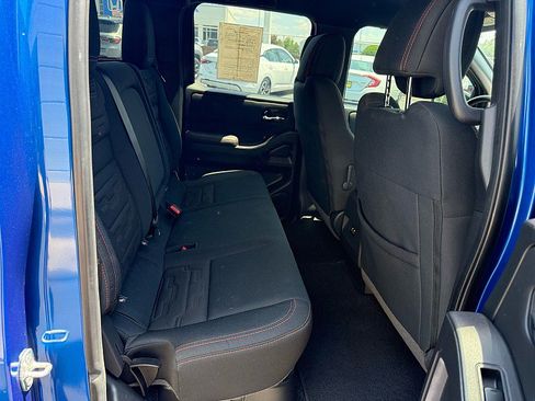 Used 2024 Nissan Frontier Pro-X RWD image 18
