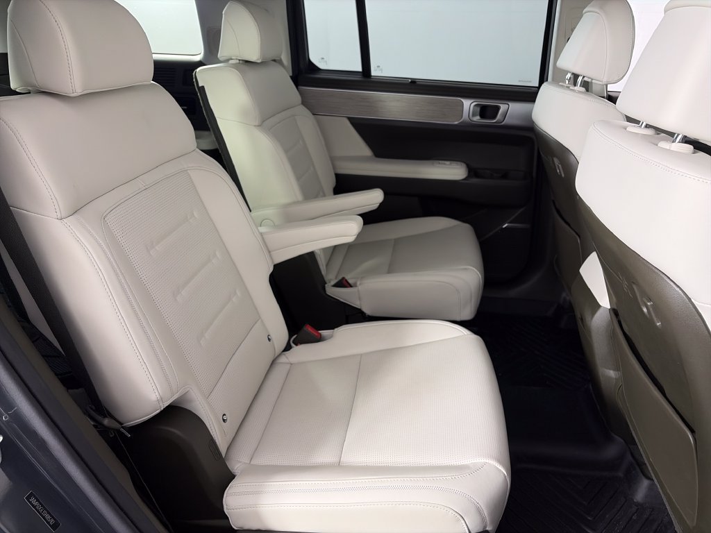 Used 2025 Hyundai Santa Fe Calligraphy AWD/4WD image 28