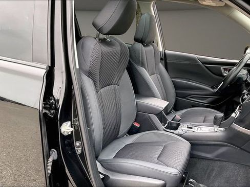 Used 2022 Subaru Forester Premium AWD/4WD image 7