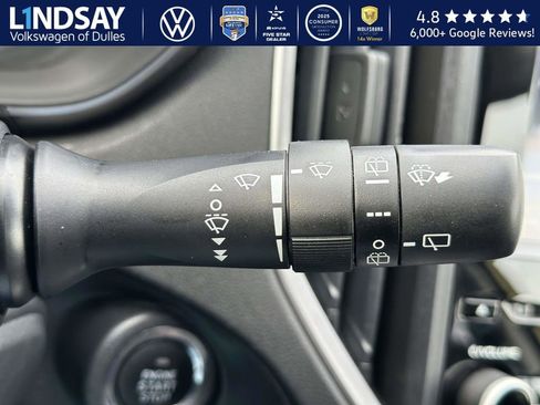 Used 2022 Subaru Crosstrek 2.0i Premium w/ Moonroof Package image 22