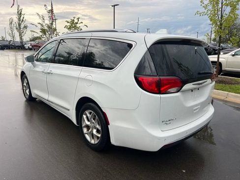 Used 2019 Chrysler Pacifica Limited FWD image 7