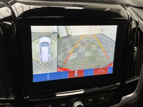 Used 2018 Chevrolet Traverse Premier image 6