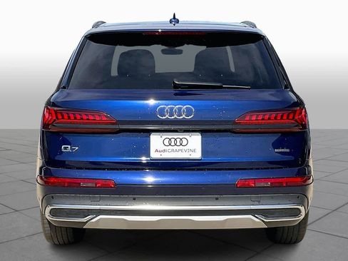 Used 2022 Audi Q7 2.0T Premium w/ Convenience Package image 4