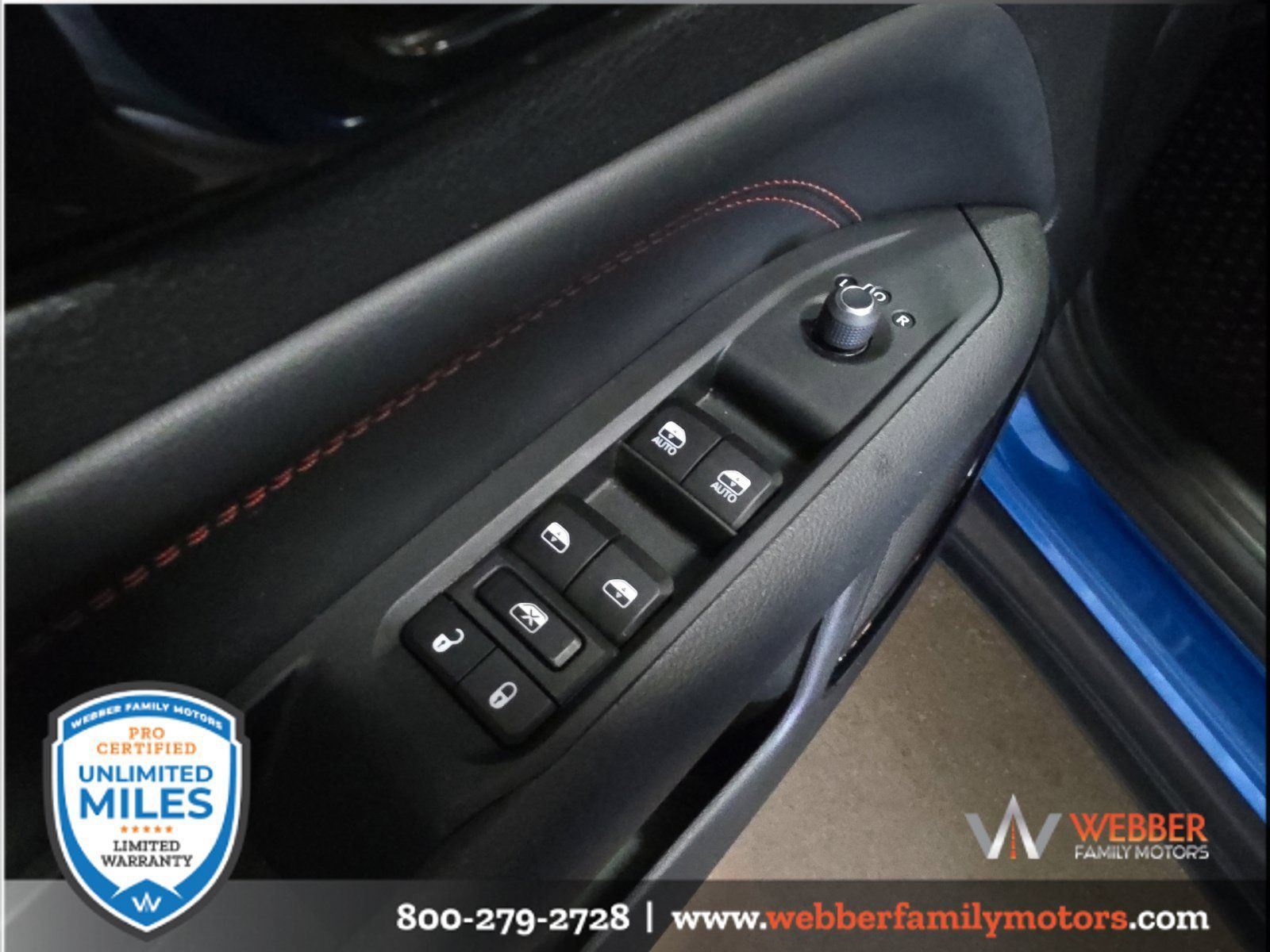 Used 2024 Jeep Compass Trailhawk AWD/4WD image 18