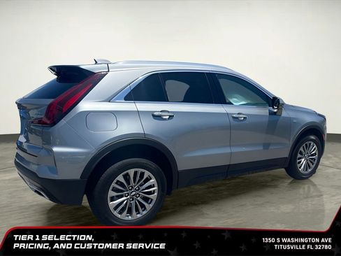 Used 2024 Cadillac XT4 Premium Luxury AWD/4WD image 6