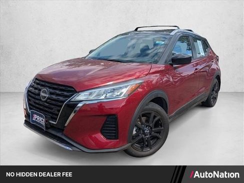 Used 2024 Nissan Kicks SV w/ Interior Electronics Package FWD image 1