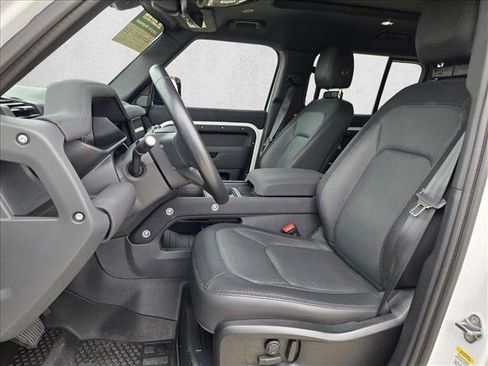 Used 2023 Land Rover Defender 110 X-Dynamic SE image 15