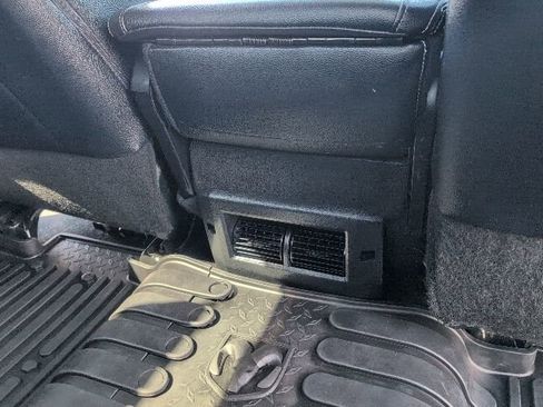 Used 2018 RAM 1500 Classic SLT image 38