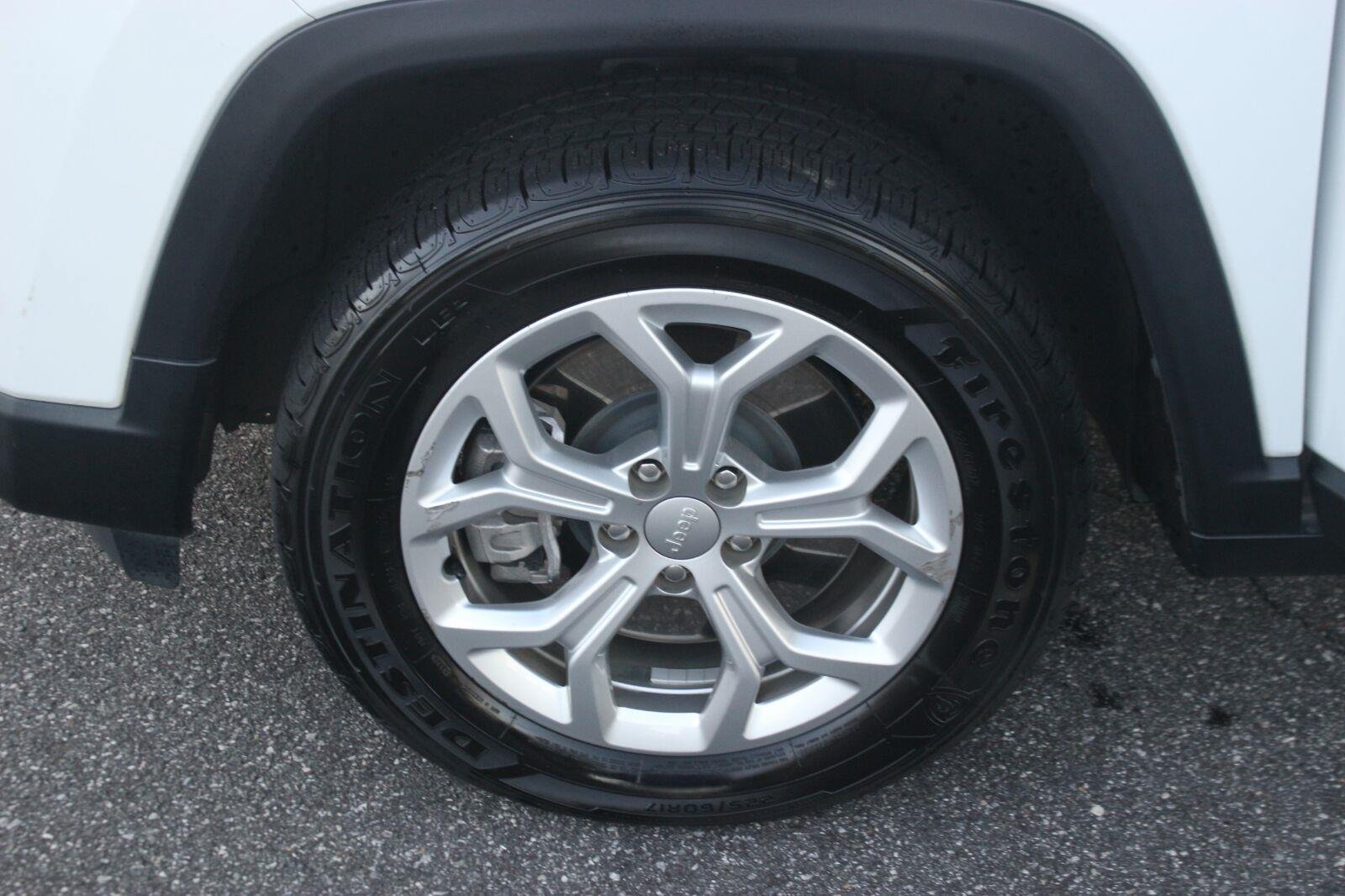 Used 2024 Jeep Compass Latitude AWD/4WD image 38