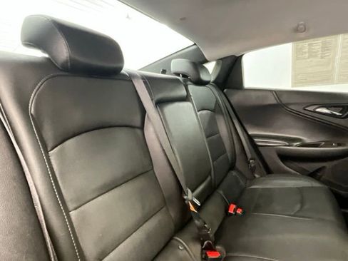 Used 2016 Chevrolet Malibu Premier w/ Driver Confidence Package II FWD image 14