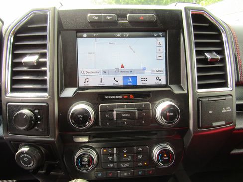 Used 2016 Ford F150 Lariat w/ Equipment Group 502A Luxury AWD/4WD image 31