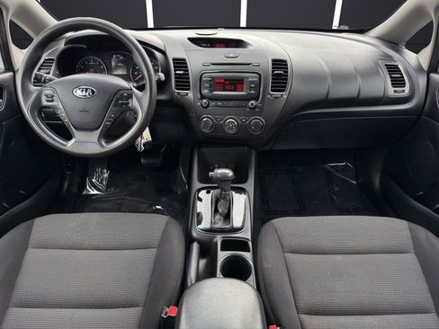 Used 2017 Kia Forte LX image 13