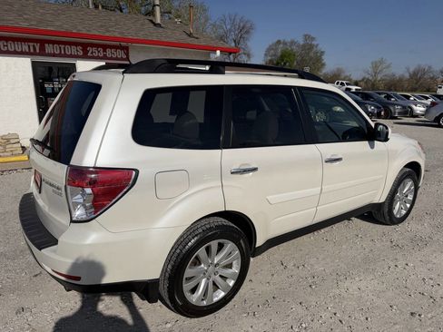 Used 2013 Subaru Forester 2.5X Premium w/ All-Weather Plus Pkg AWD/4WD image 3
