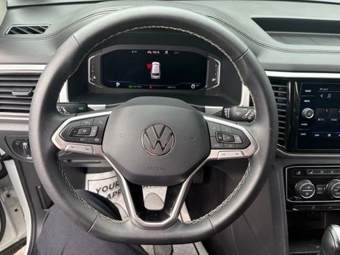 Used 2023 Volkswagen Atlas SE AWD/4WD image 9