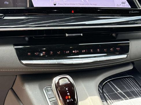 Used 2024 Cadillac Escalade Sport w/ Touring Package AWD/4WD image 35