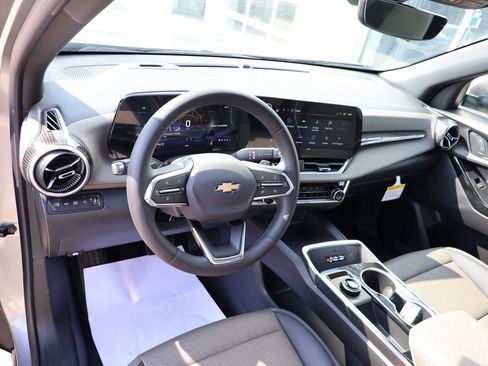 New 2027 Chevrolet Equinox LT w/ Convenience Package II AWD/4WD image 24
