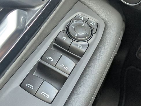 New 2026 Chevrolet Suburban LT w/ Comfort Package image 38