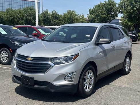 Used 2020 Chevrolet Equinox LS FWD image 5