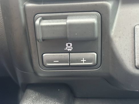 Used 2020 Chevrolet Silverado 2500 LTZ w/ LTZ Premium Package AWD/4WD image 32