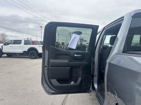 Used 2021 Chevrolet Silverado 1500 Custom Trail Boss image 15