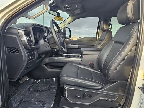 Used 2024 Ford F250 Lariat image 9