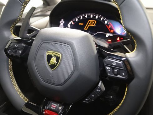 Used 2024 Lamborghini Huracan Sterrato image 65