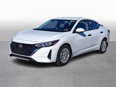 Used 2025 Nissan Sentra S image 1