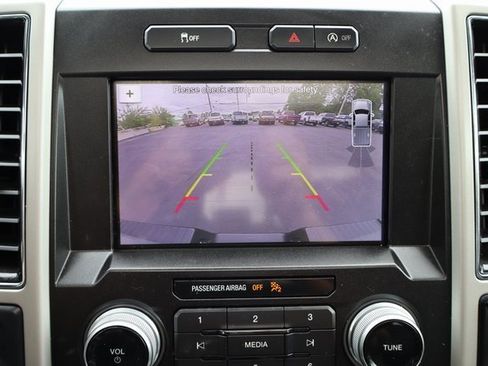 Used 2019 Ford F150 Lariat w/ Equipment Group 502A Luxury image 9