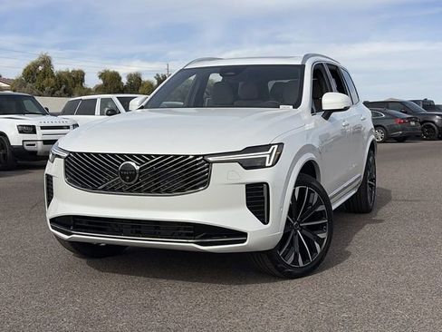 New 2026 Volvo XC90 B5 Plus w/ Protection Package image 3