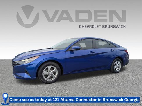Used 2023 Hyundai Elantra SE FWD image 1