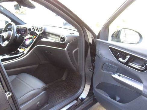 Certified 2026 Mercedes-Benz GLC 300 4MATIC image 17