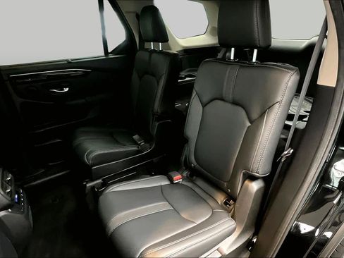 Used 2024 Honda Pilot Touring image 37