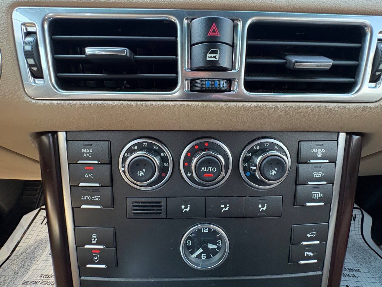 Used 2012 Land Rover Range Rover HSE AWD/4WD image 18