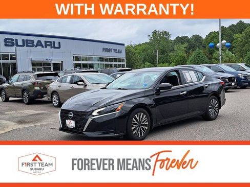 Used 2024 Nissan Altima 2.5 SV FWD image 1