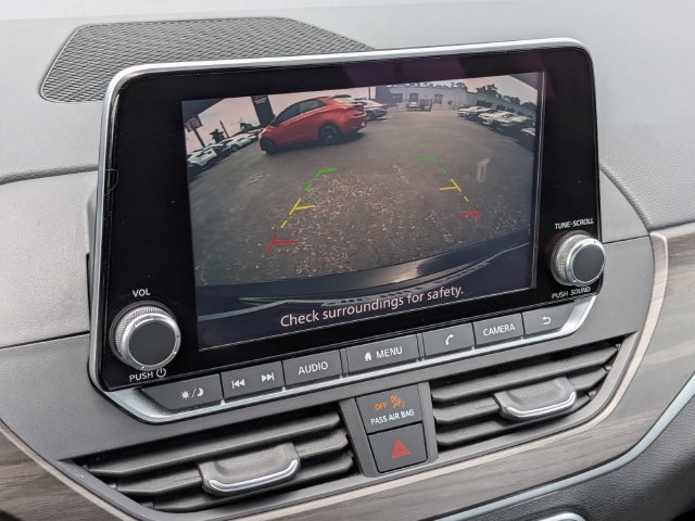 Used 2024 Nissan Altima 2.5 SV FWD image 20
