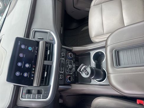 Used 2021 Chevrolet Tahoe Z71 w/ Z71 Signature Package AWD/4WD image 51